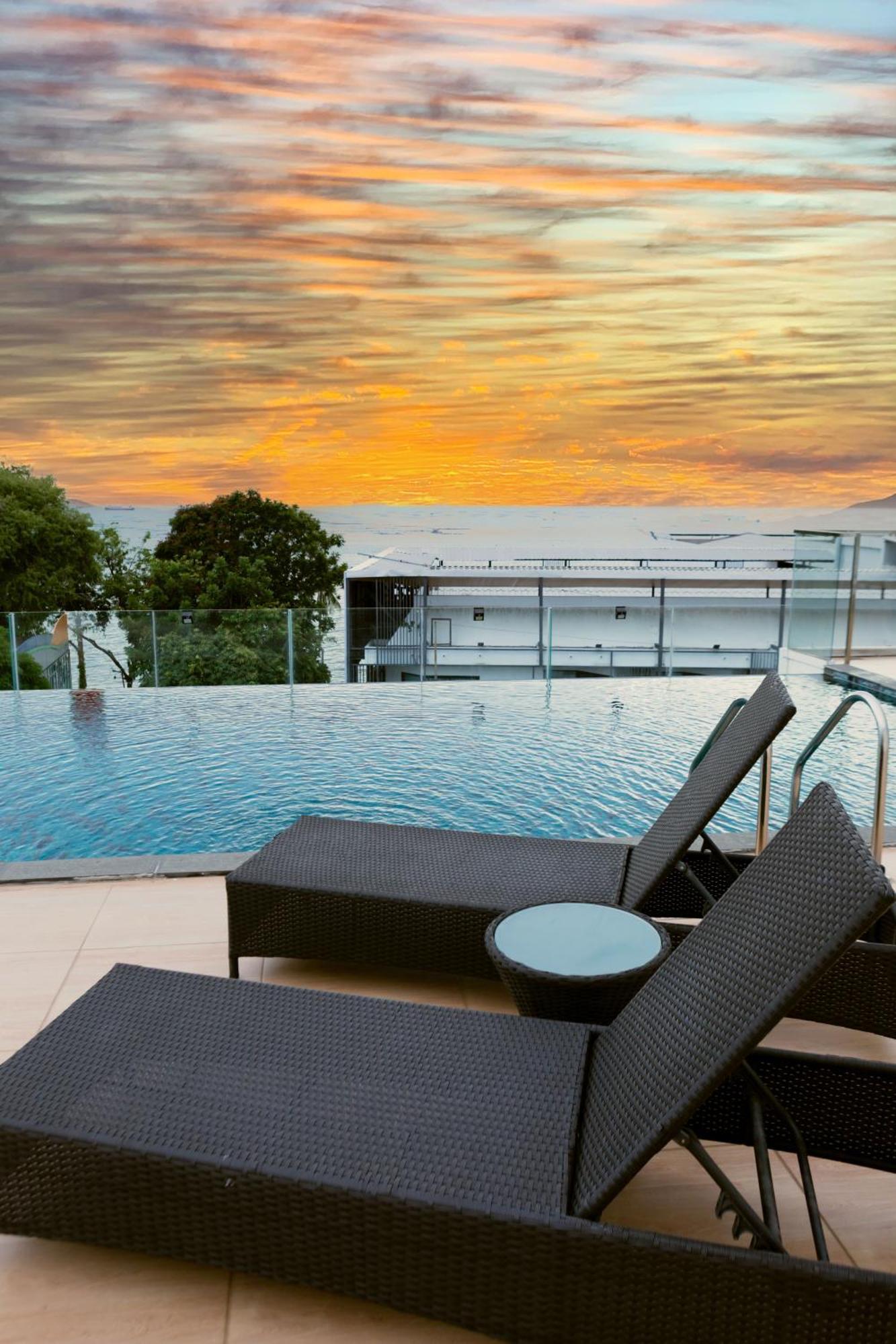Karin Hotel & Service Apartment - Sha Extra Plus Si Racha Εξωτερικό φωτογραφία